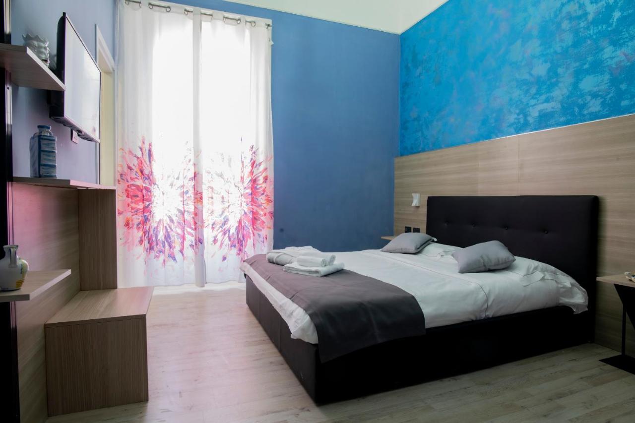 Mini Hotel Wf2 קלטג'ירונה מראה חיצוני תמונה
